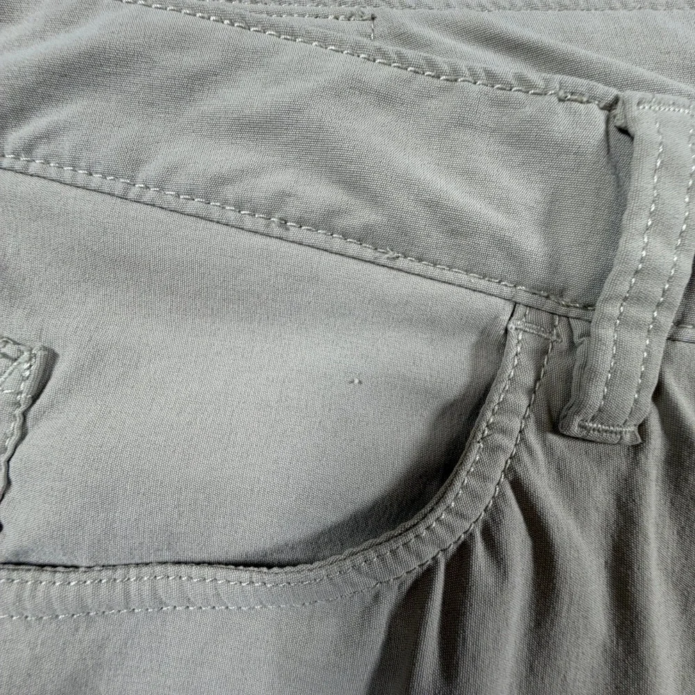 The North Face Mens 36x25 Motion Pants Tan Khaki Stretch Hiking Outdoor